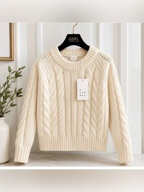 A New Day Cable Knit Sweater Womens Size Small Cream Cozy Chunky Knit NWT
